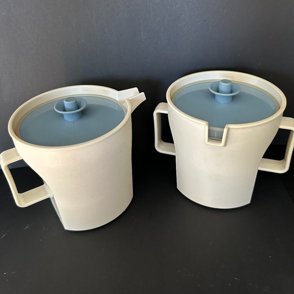 Vintage Tupperware Cream and Sugar Set with Push Seal Lids
